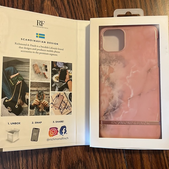 Pink marble iPhone 11 pro max phone case - Picture 3 of 4